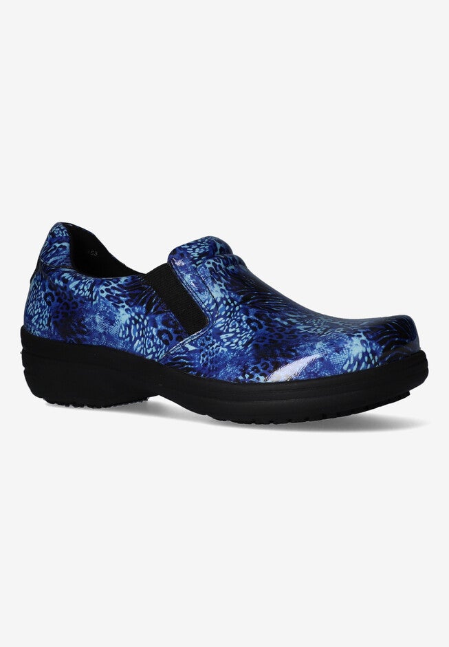 Bind Flats, BLUE ANIMAL PATENT, hi-res image number 0