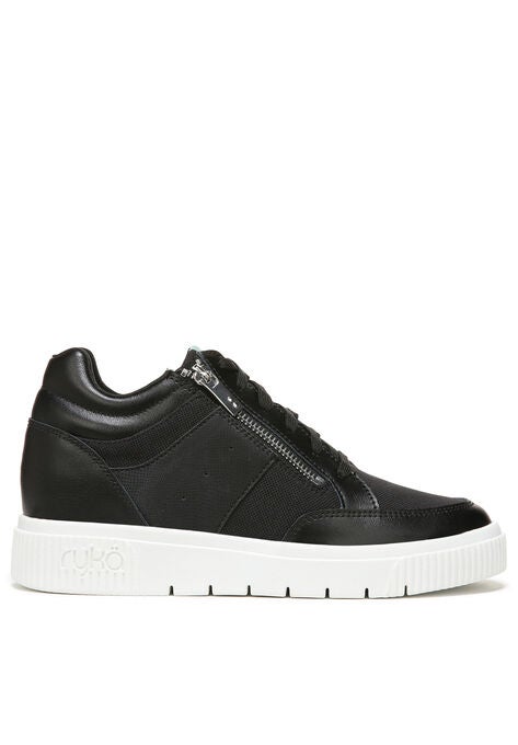 Accelerate Sneakers, , alternate image number null