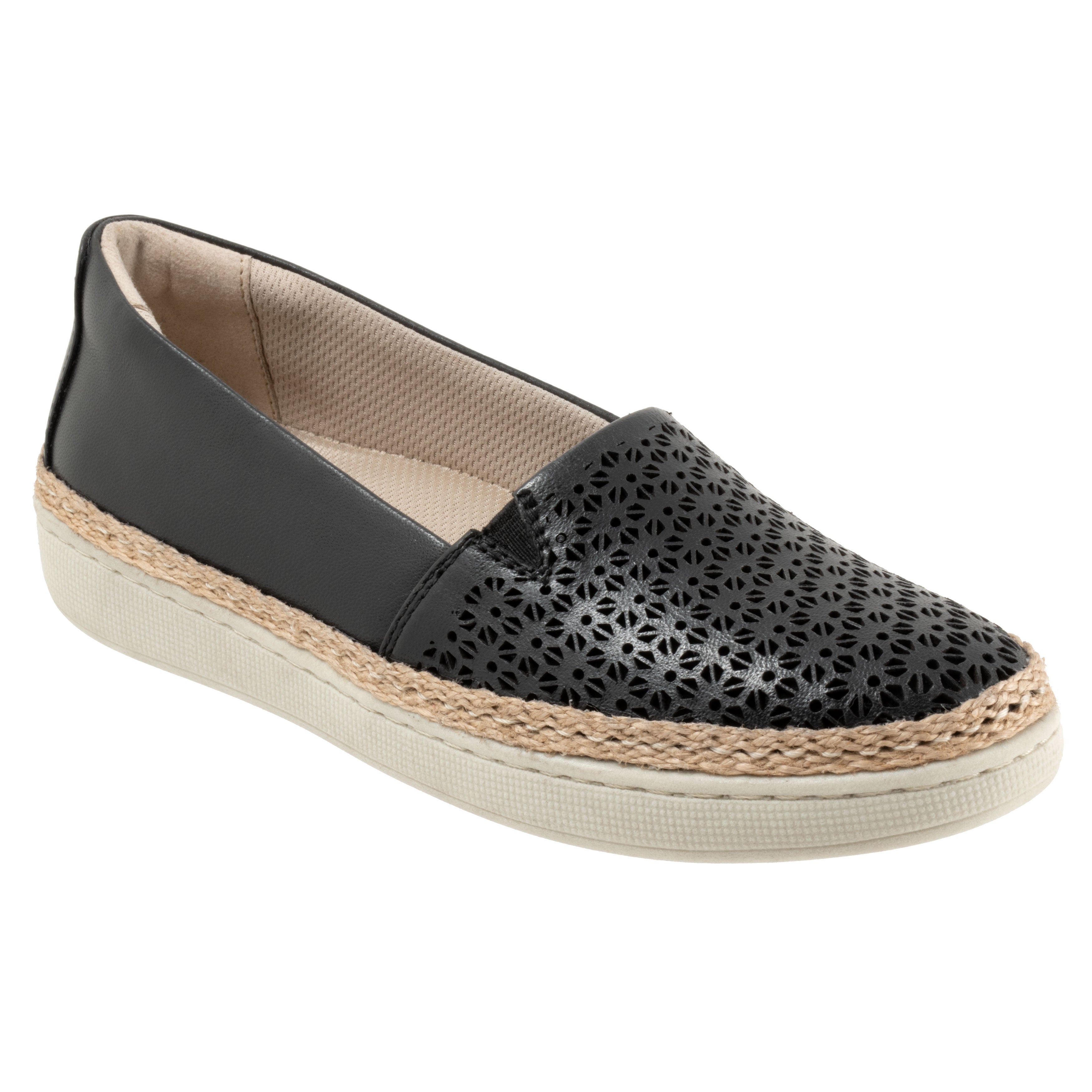 Accent Perf Flat, BLACK, hi-res image number 0