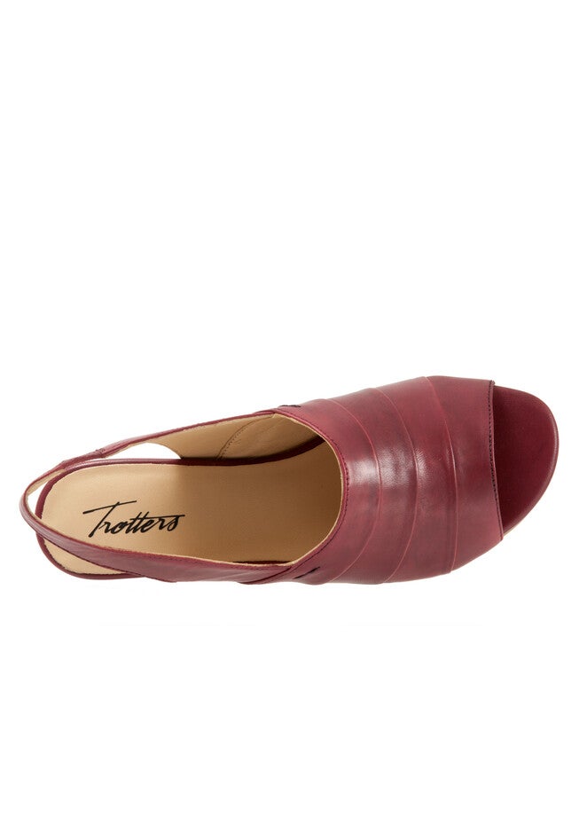 Nina Sandal, , alternate image number null