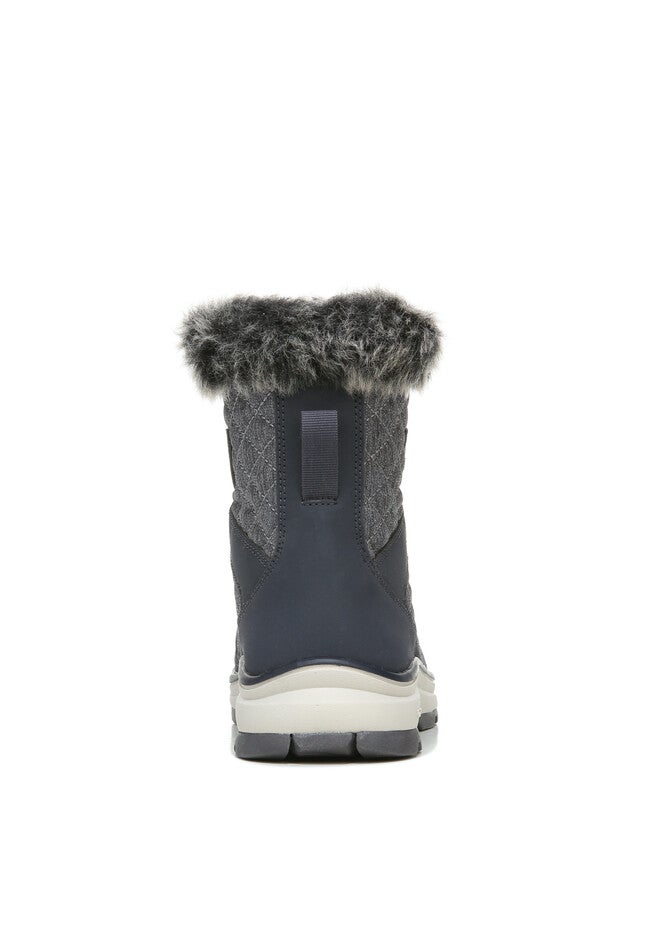 Brisk Water Repellent Hiking Boot, , on-hover image number null