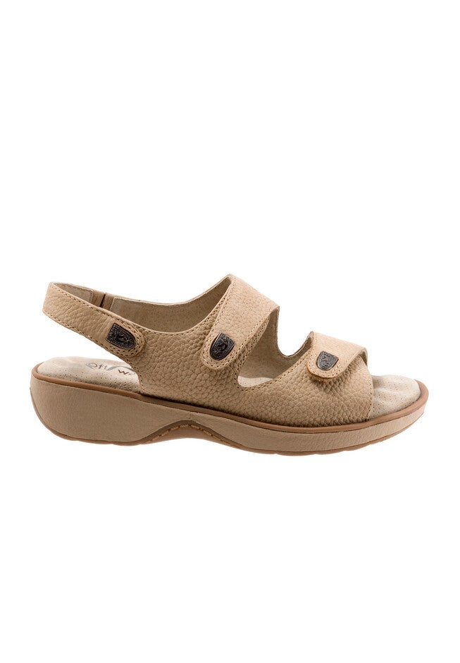 Bolivia Sandal by SoftWalk®, , alternate image number 3