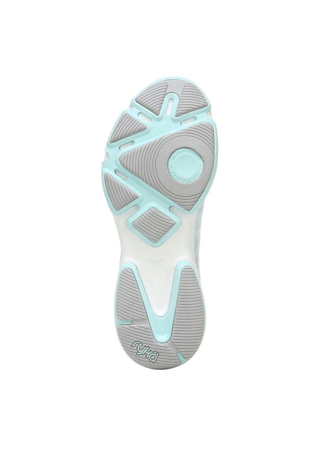 Daydream Cross Training Sneaker, , alternate image number null