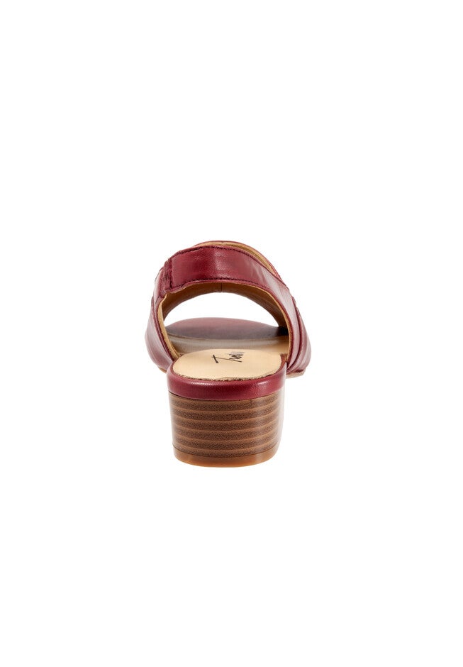 Nina Sandal, , on-hover image number null