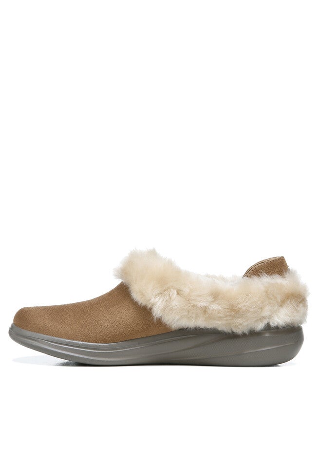 Crush Slip On Sneaker, , alternate image number null