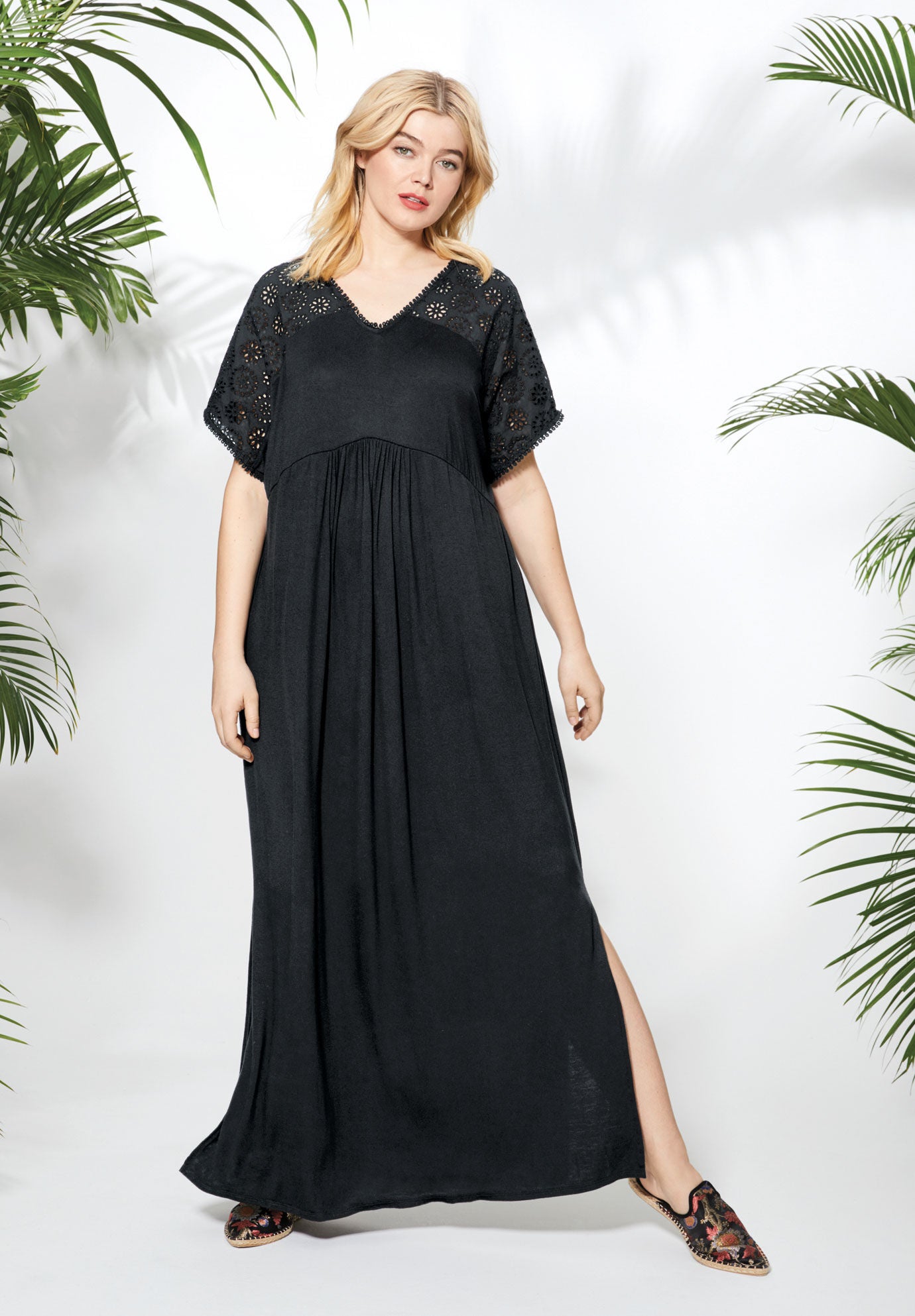 Eyelet Trim Knit Maxi Dress