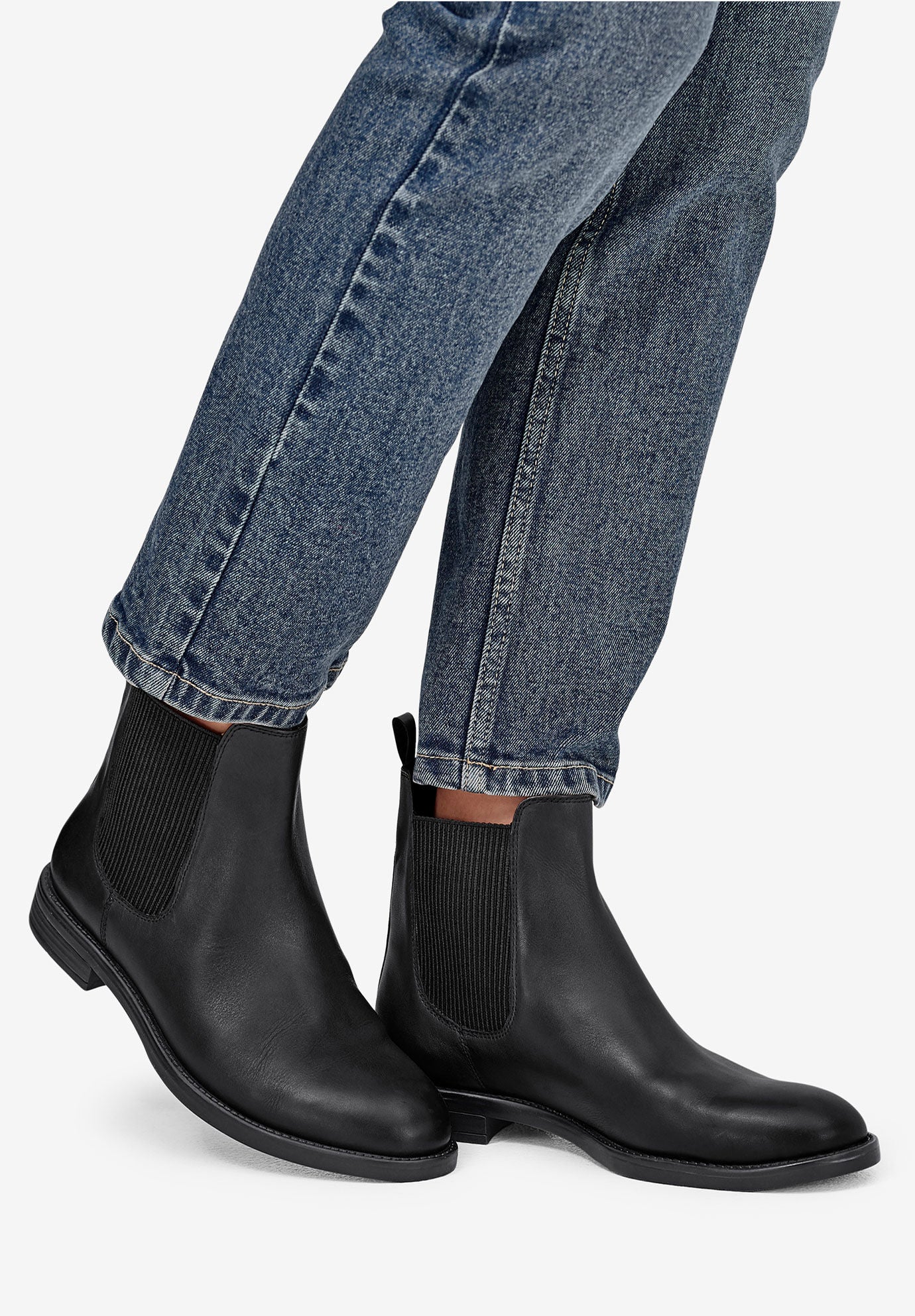 chelsea booties