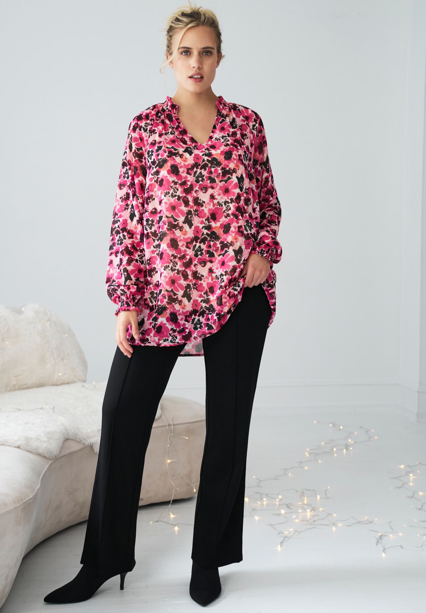 Front-Seam Wide Leg Knit Pant, , alternate image number 2