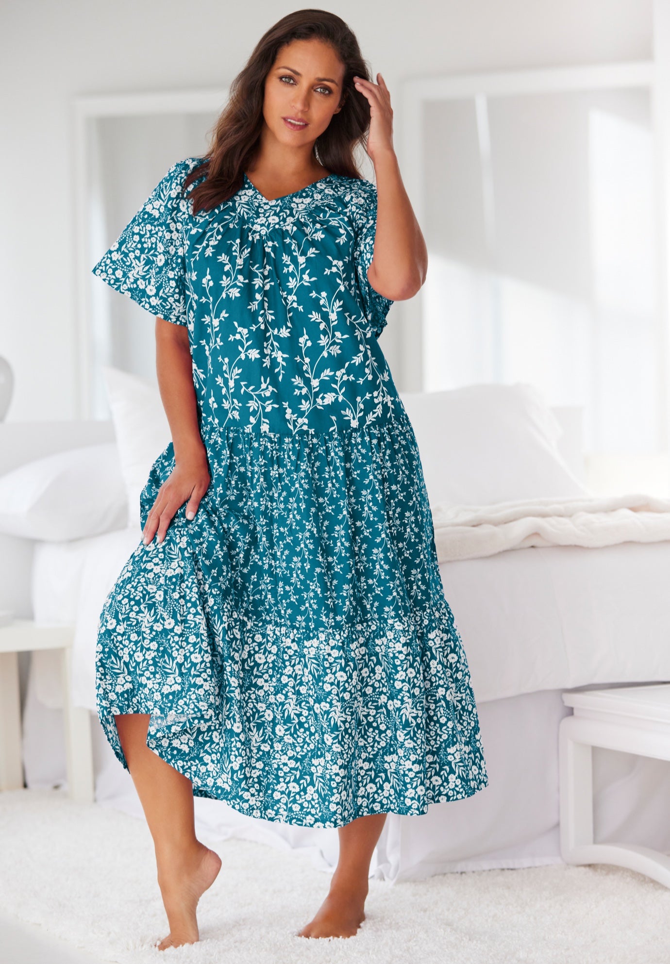 Tiered Print Lounger image number 0