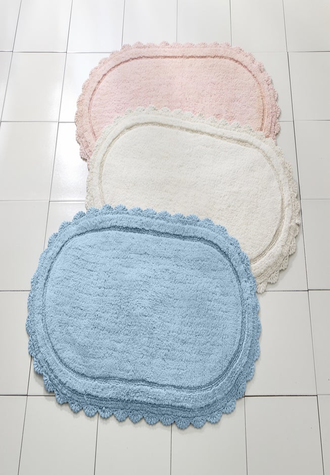 Half Round Crochet Bath Mat  image number 0