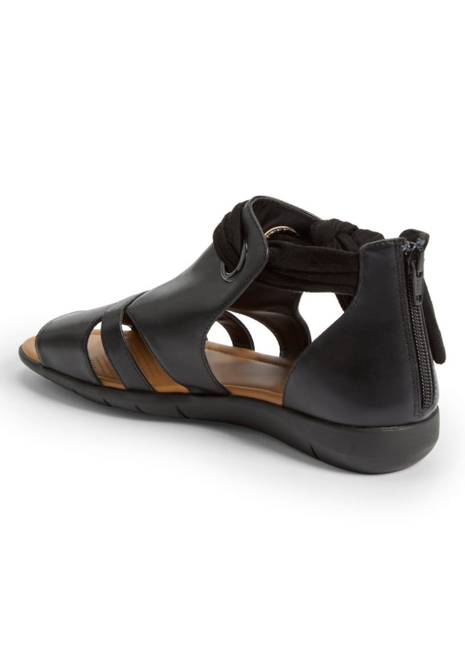 The Annika Shootie image number 1