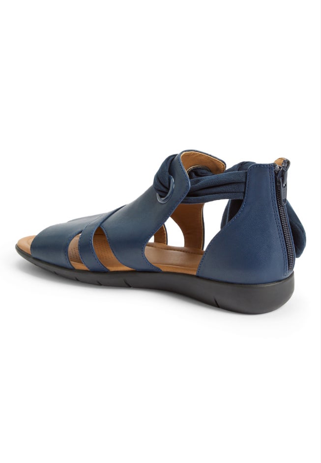 The Annika Shootie image number 2