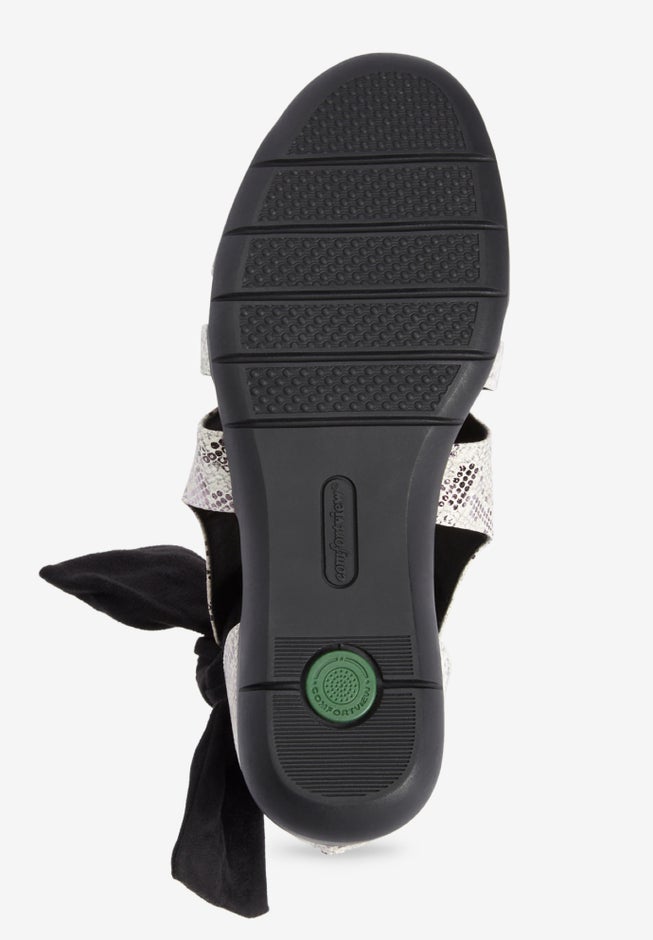 The Annika Shootie image number 4