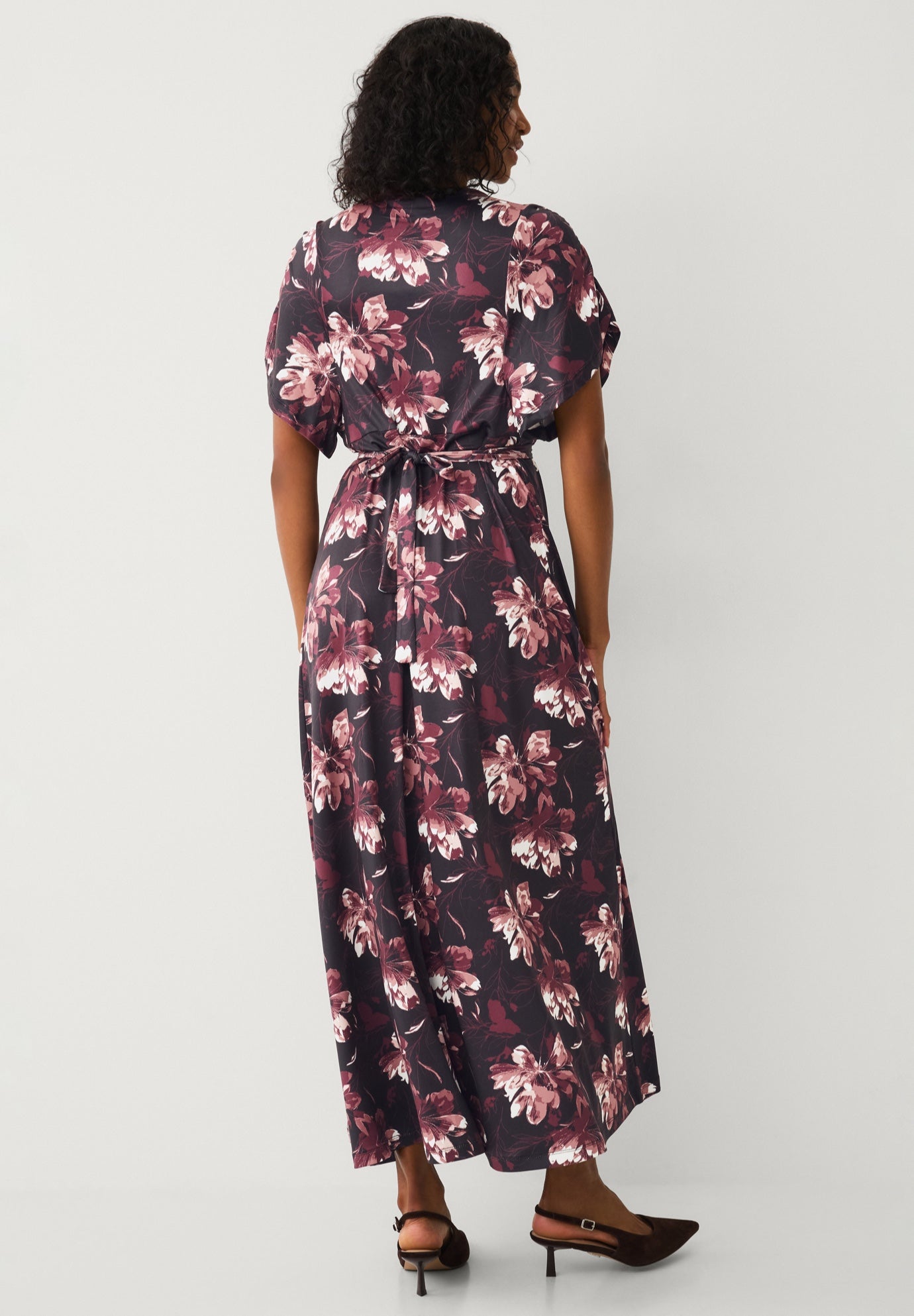 Stretch Knit Fit And Flare Elbow-Length Sleeve Tie-Back Maxi Dress image number 2