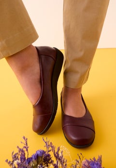The Gab Faux Leather Slip On Flat