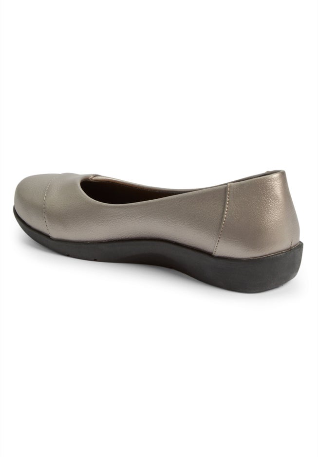 The Gab Faux Leather Slip On Flat image number 2