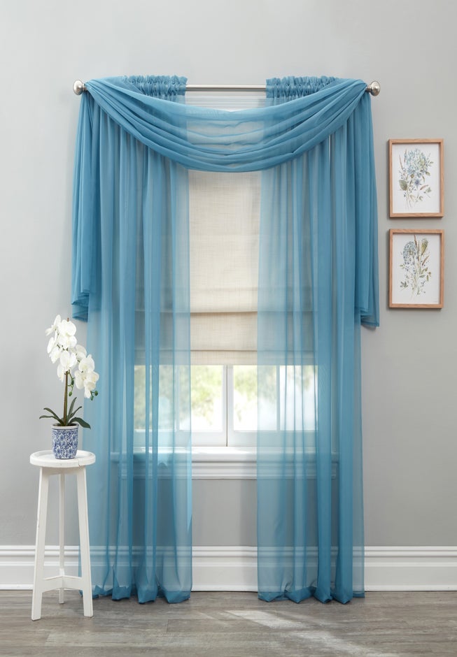 Sun Zero&trade; Somerton Textured 100% Blackout Cordless Roman Shade image number 2