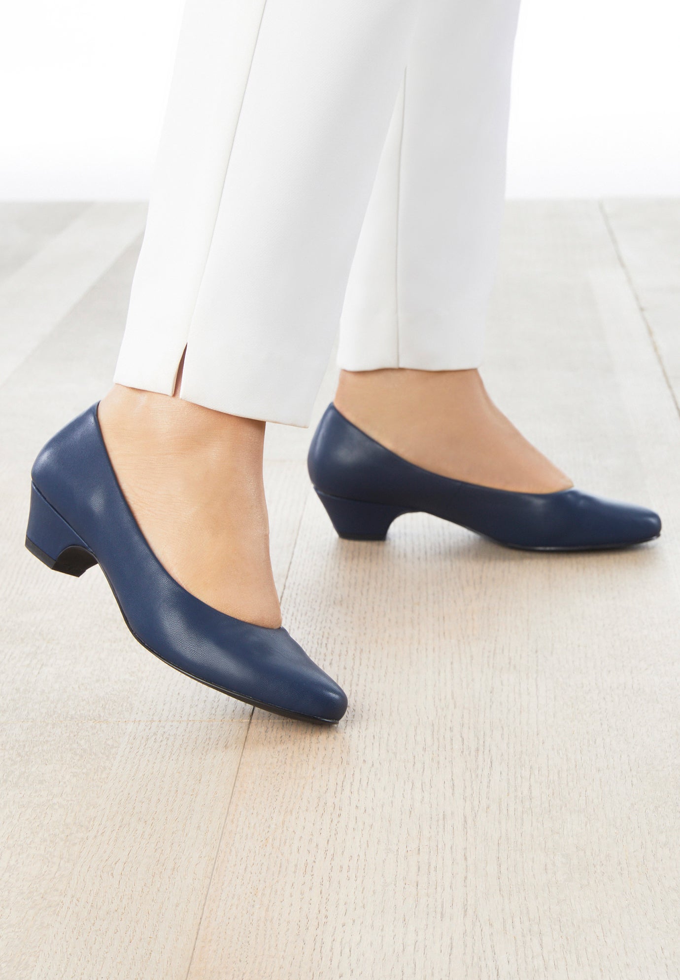 The Vida Slip On Pump image number 8