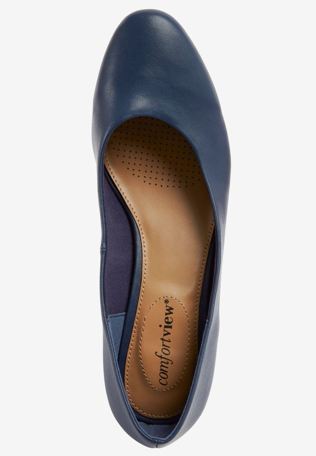 The Vida Leather-Like Slip On Pump image number 4