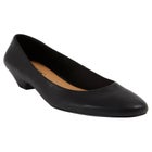 The Vida Slip On Pump image number null
