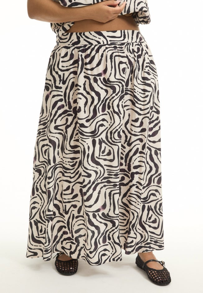 Pull-On Flowy Maxi Skirt image number null