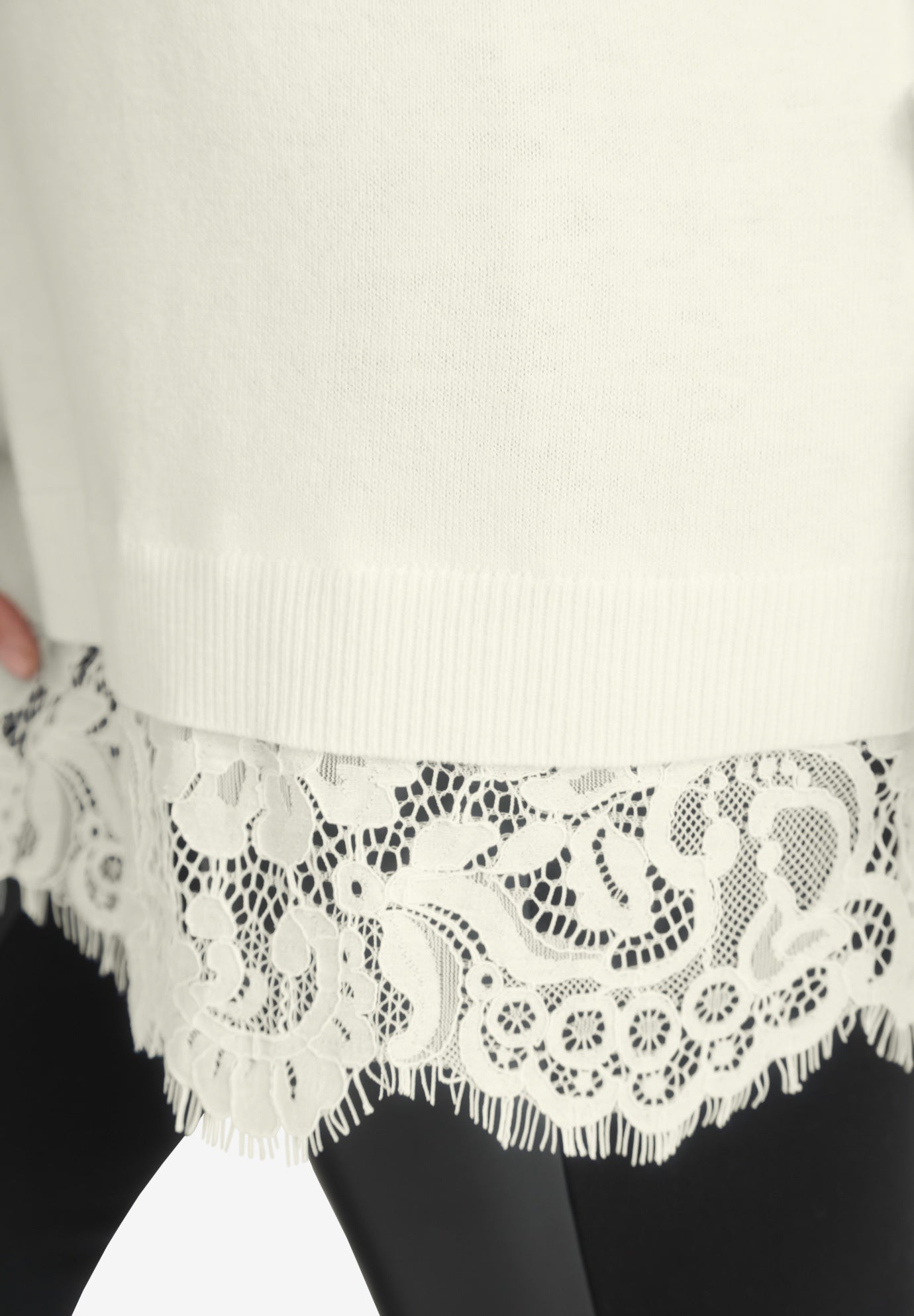 Lace Trim Pullover Sweater image number 4