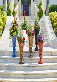 Traditional Embry Plastic Urn Planter