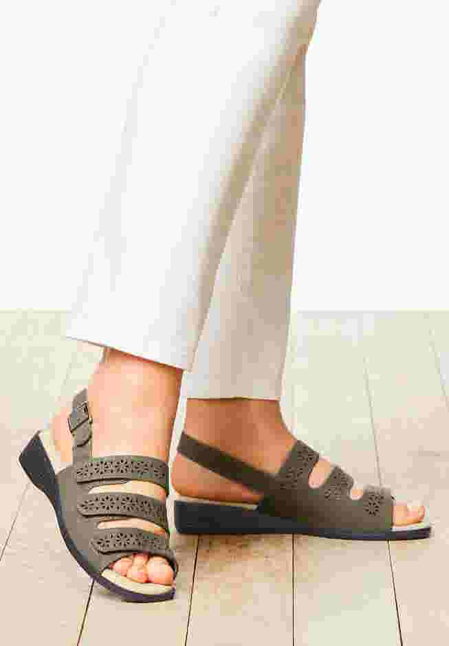 The Sutton Sandal By Comfortview image number 3