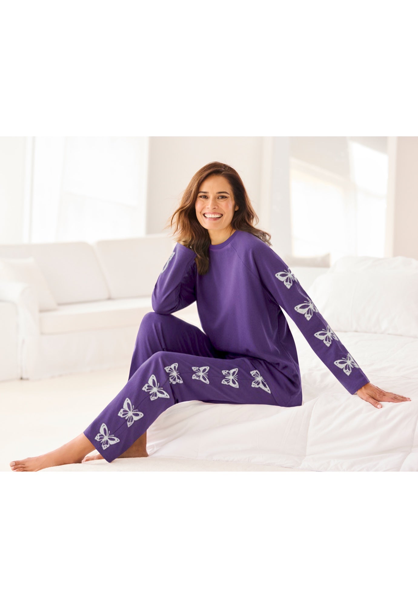 Dreams & Co&reg; Side Print Pajama Set image number 3