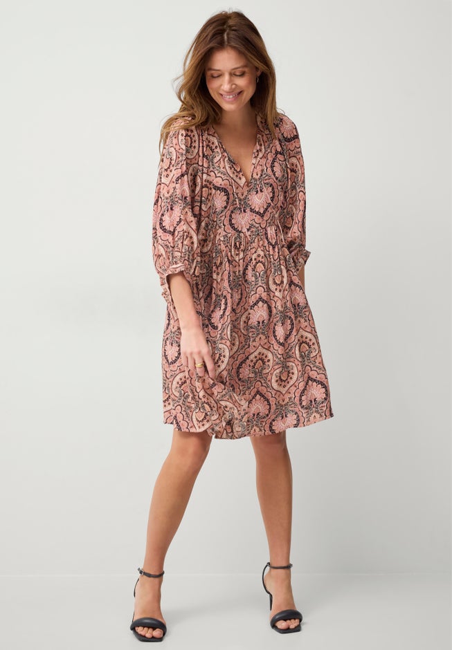 Crinkle Keyhole Empire Dress image number null
