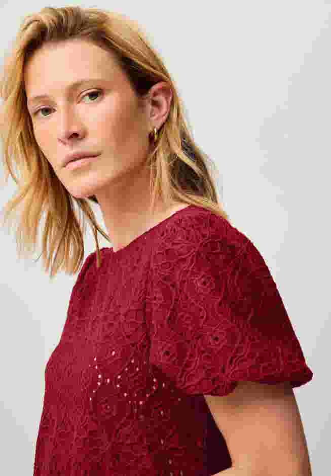 Short Puff Sleeve Lace Tee image number 5