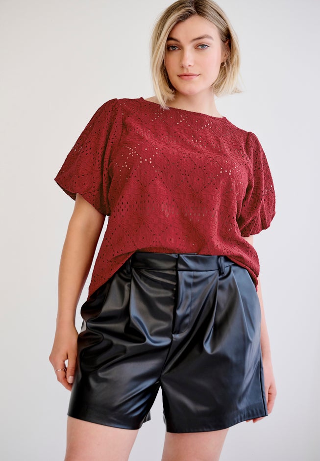 Short Puff Sleeve Lace Tee image number 7