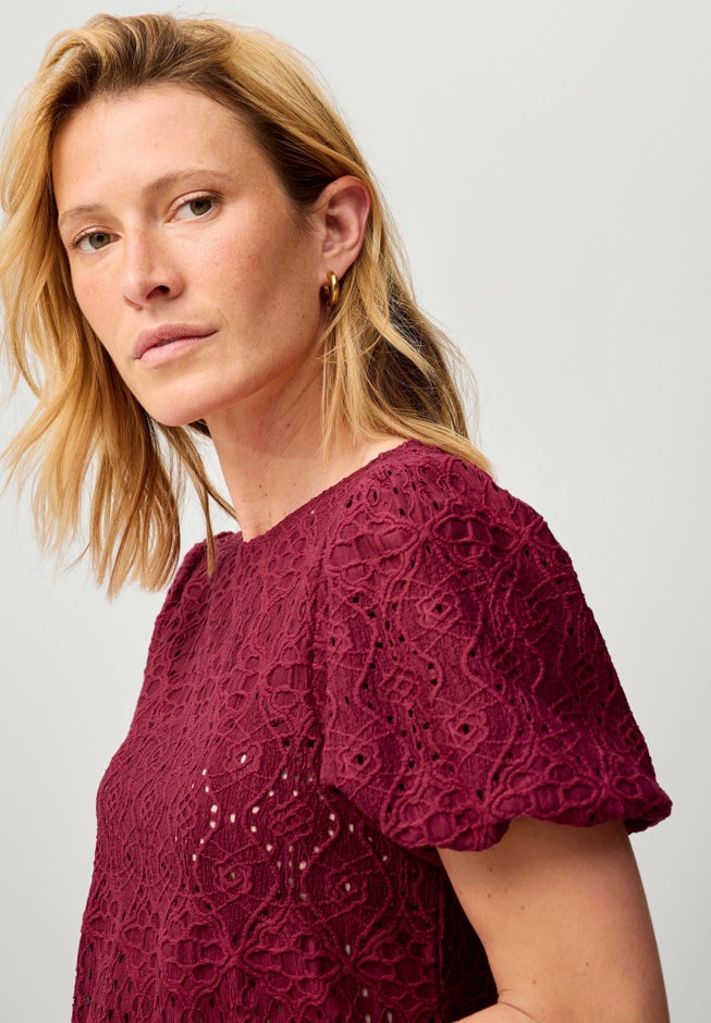 Short Puff Sleeve Lace Tee image number 4