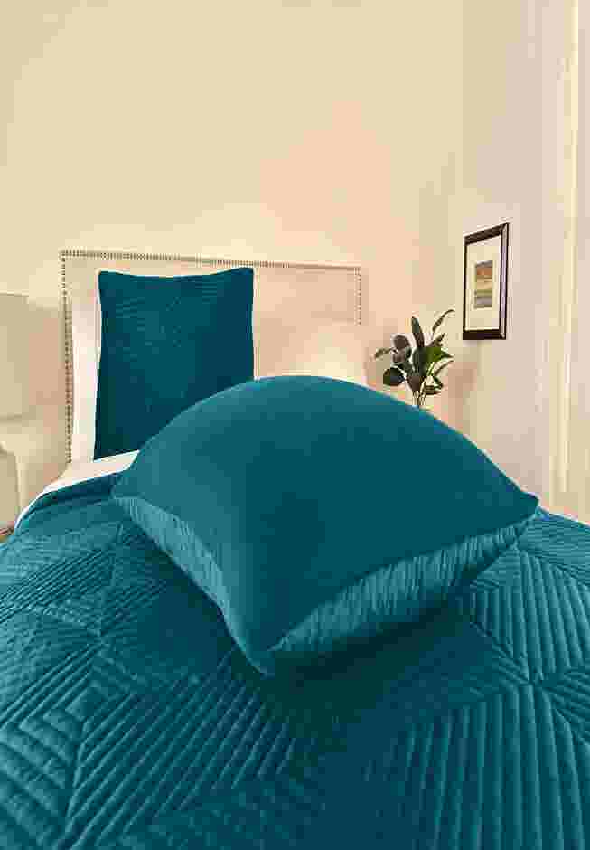 Geo Diamond Velvet Sham image number 2