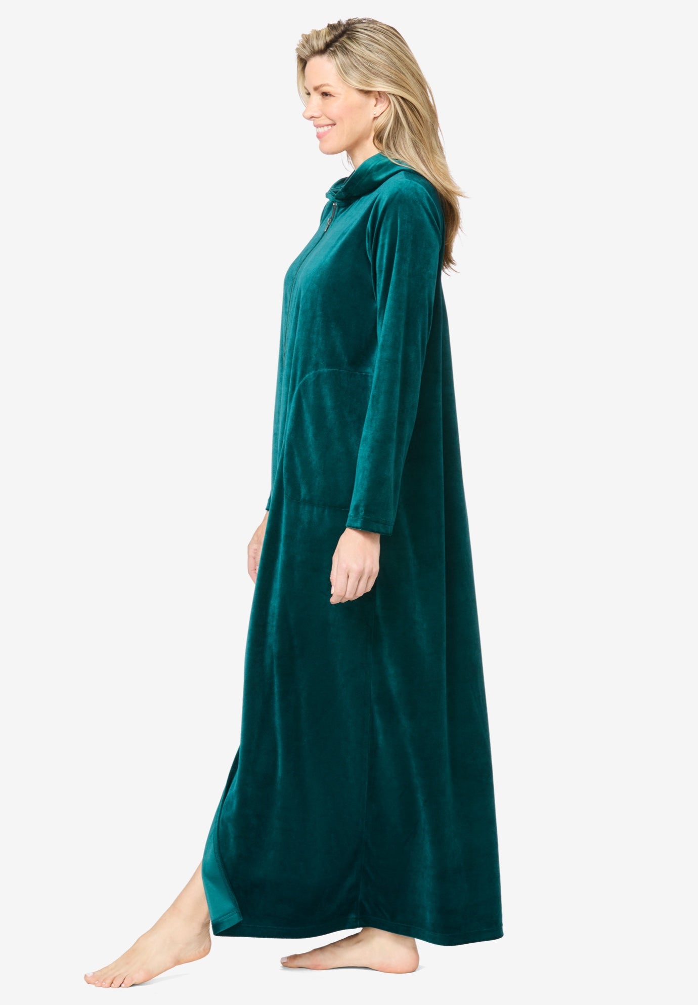 Dreams & Co&reg; Hooded Velour Robe image number 2
