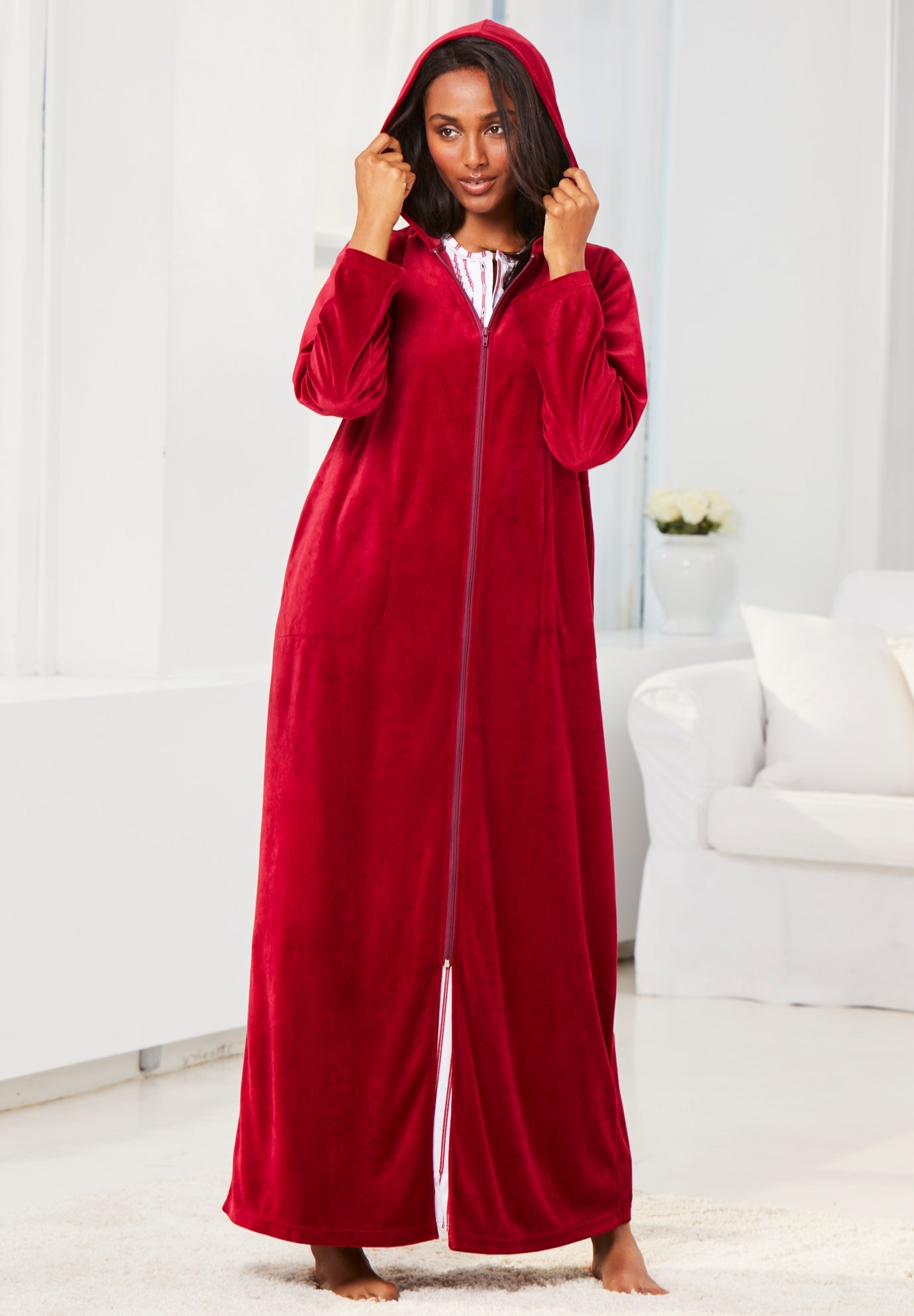 Dreams & Co&reg; Hooded Velour Robe image number 0