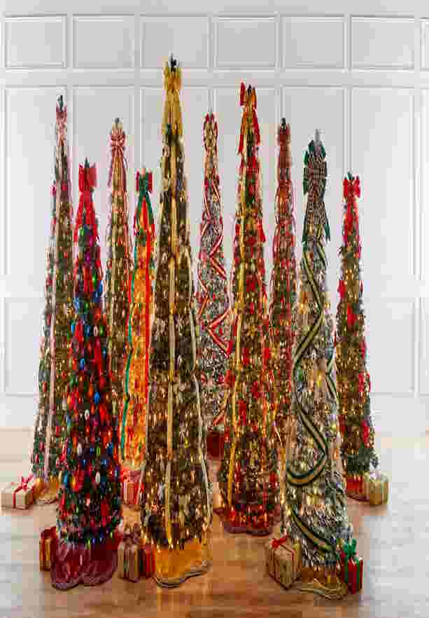 6’ H Pre-Lit Flocked Pop-Up Tree image number 3