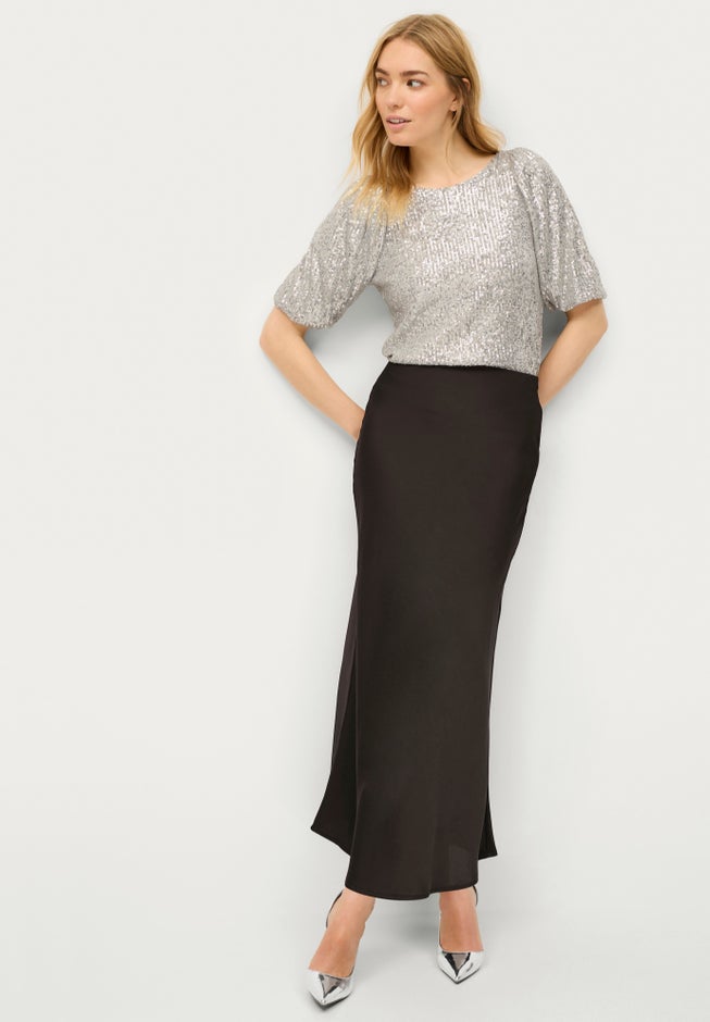 All-Over Sequin Blouson Sleeve Top image number 3