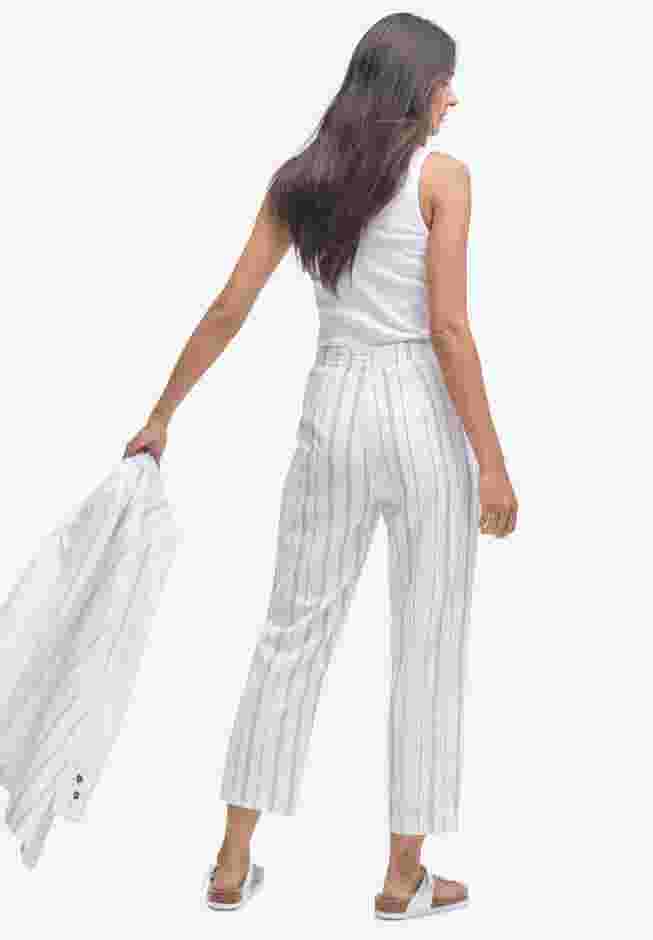 Straight Leg Cropped Linen-Blend Trousers image number 1