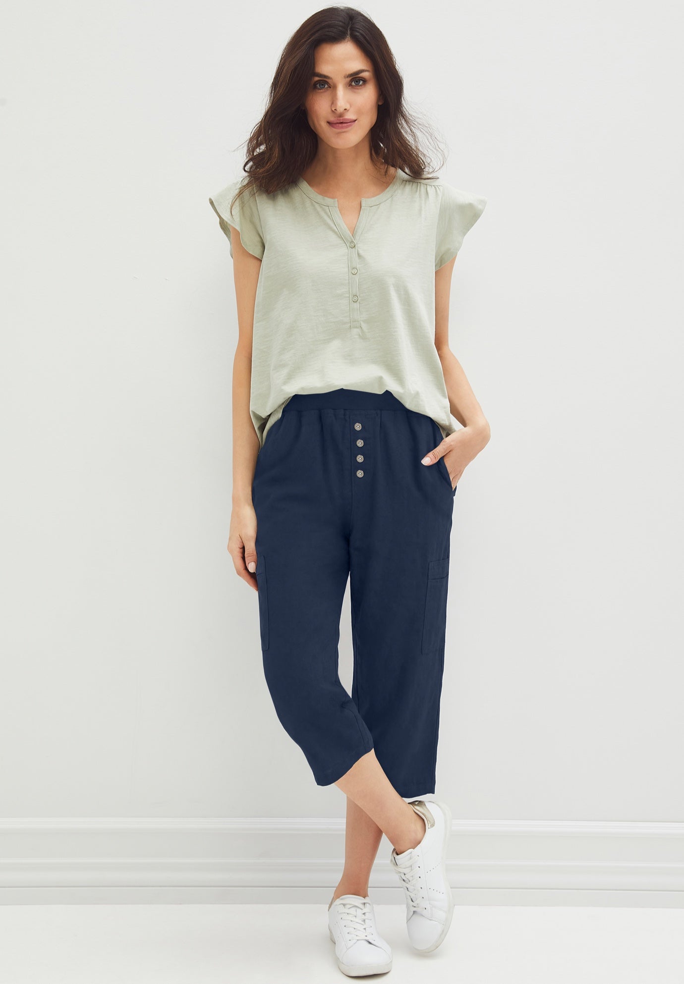 Ribbed Elastic Waist Linen-Blend Capris image number 0