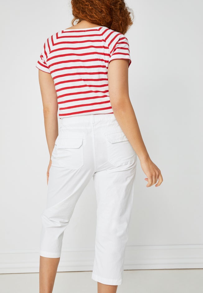 Rounded V-neck Tee image number 1