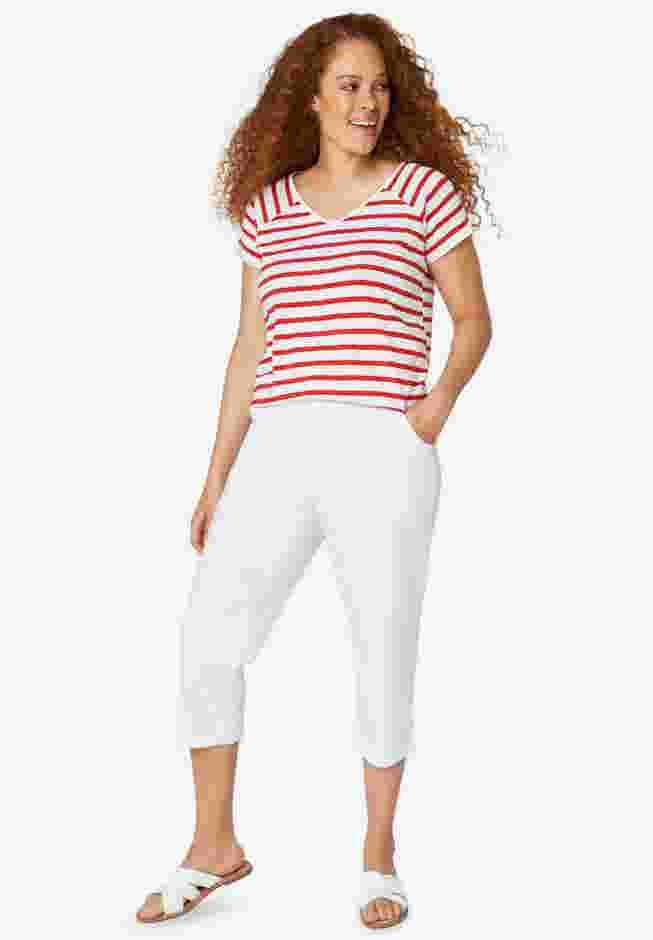 Rounded V-neck Tee image number 2