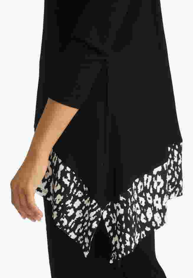 Stretch Sharkbite Tunic With Contrast Hem image number 3