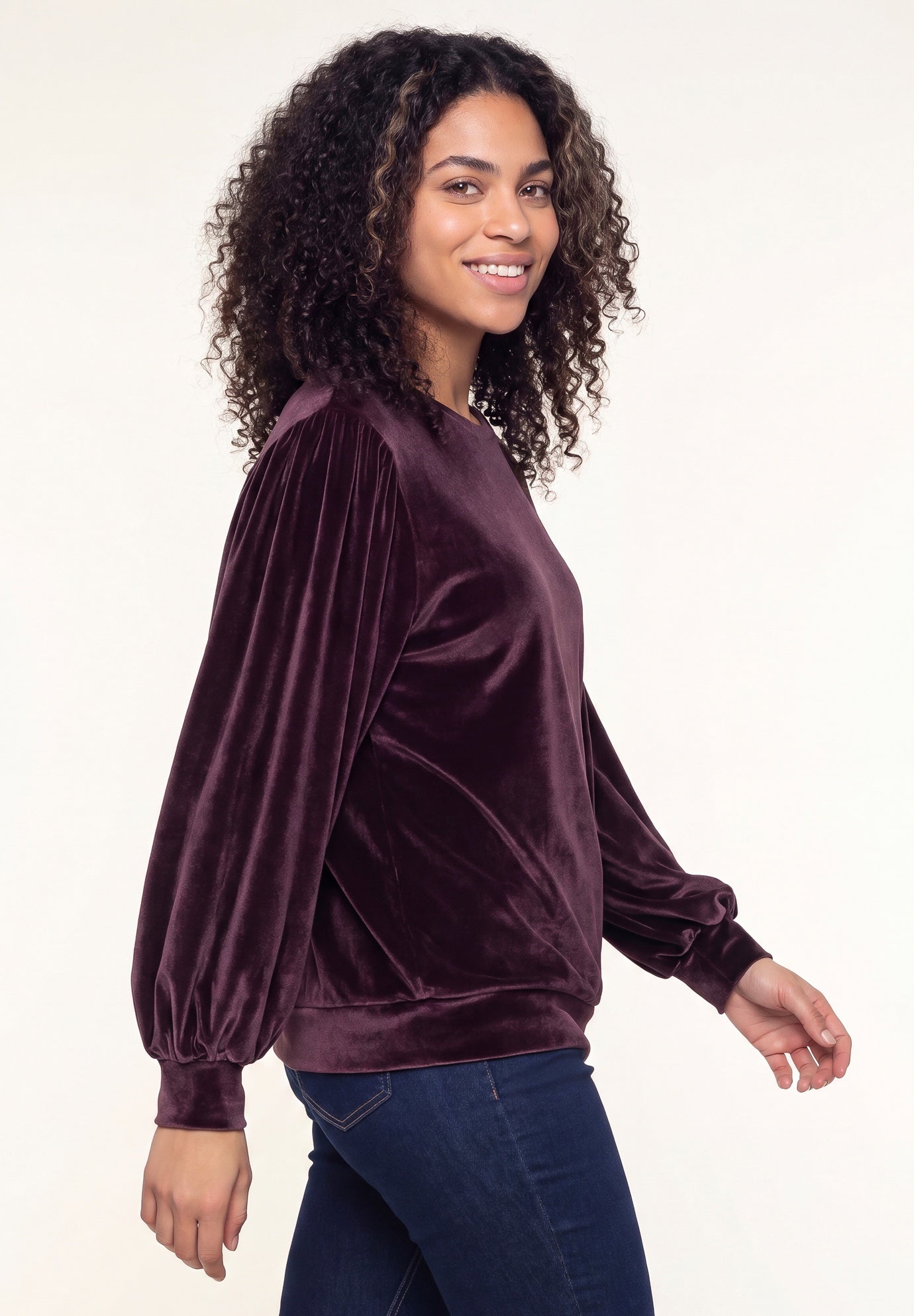 Full Sleeve Velour Top image number 2