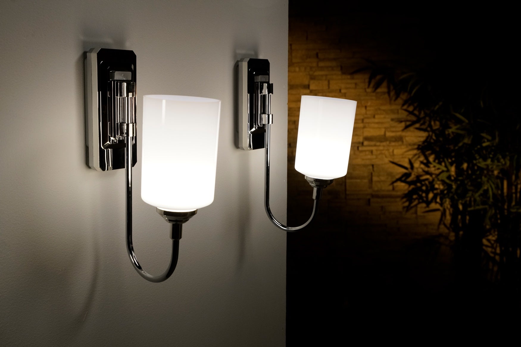 Smart Sconce&trade; Wireless Wall Light image number 0