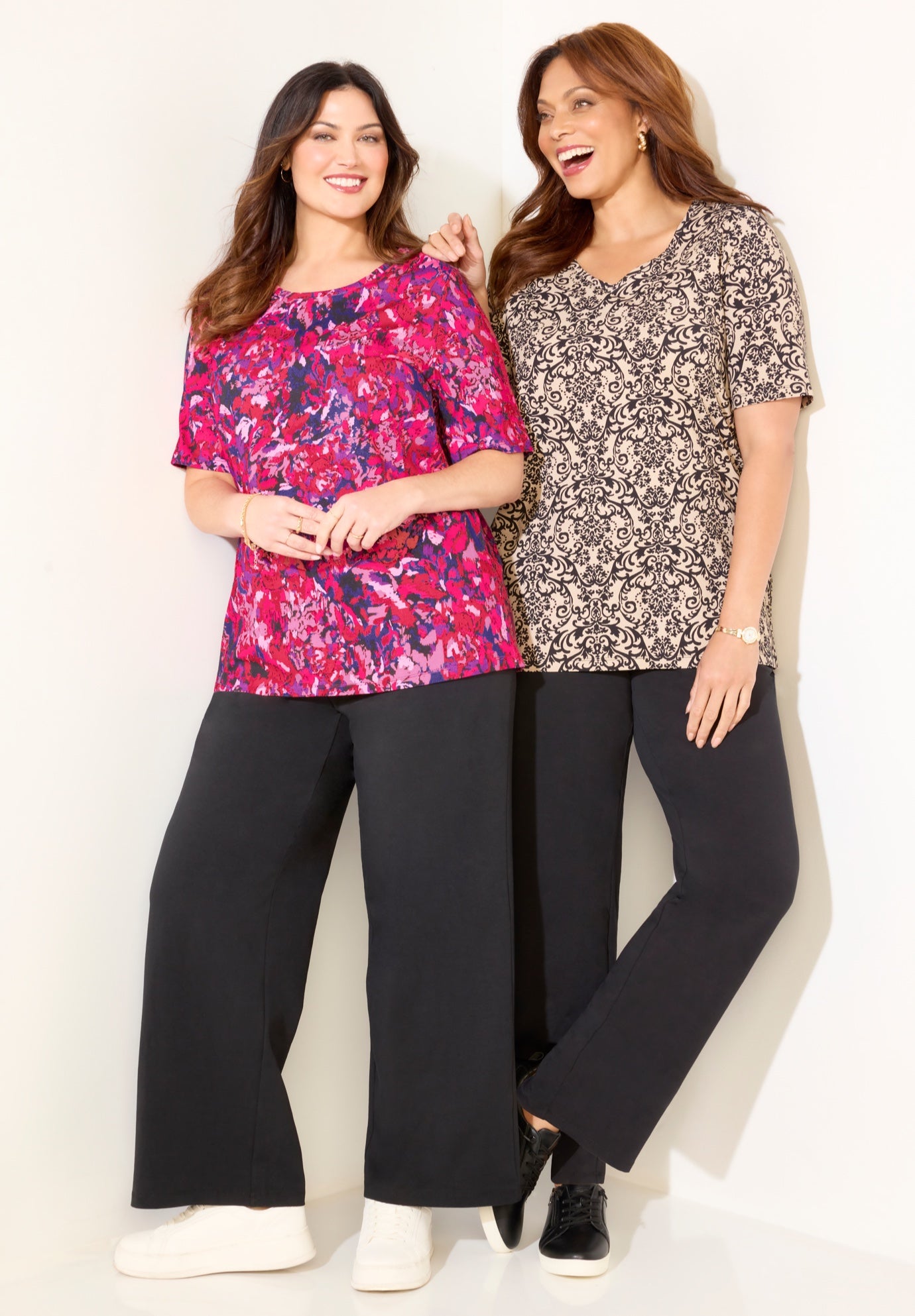 Suprema&reg; Short Sleeve V-Neck Tee image number 4