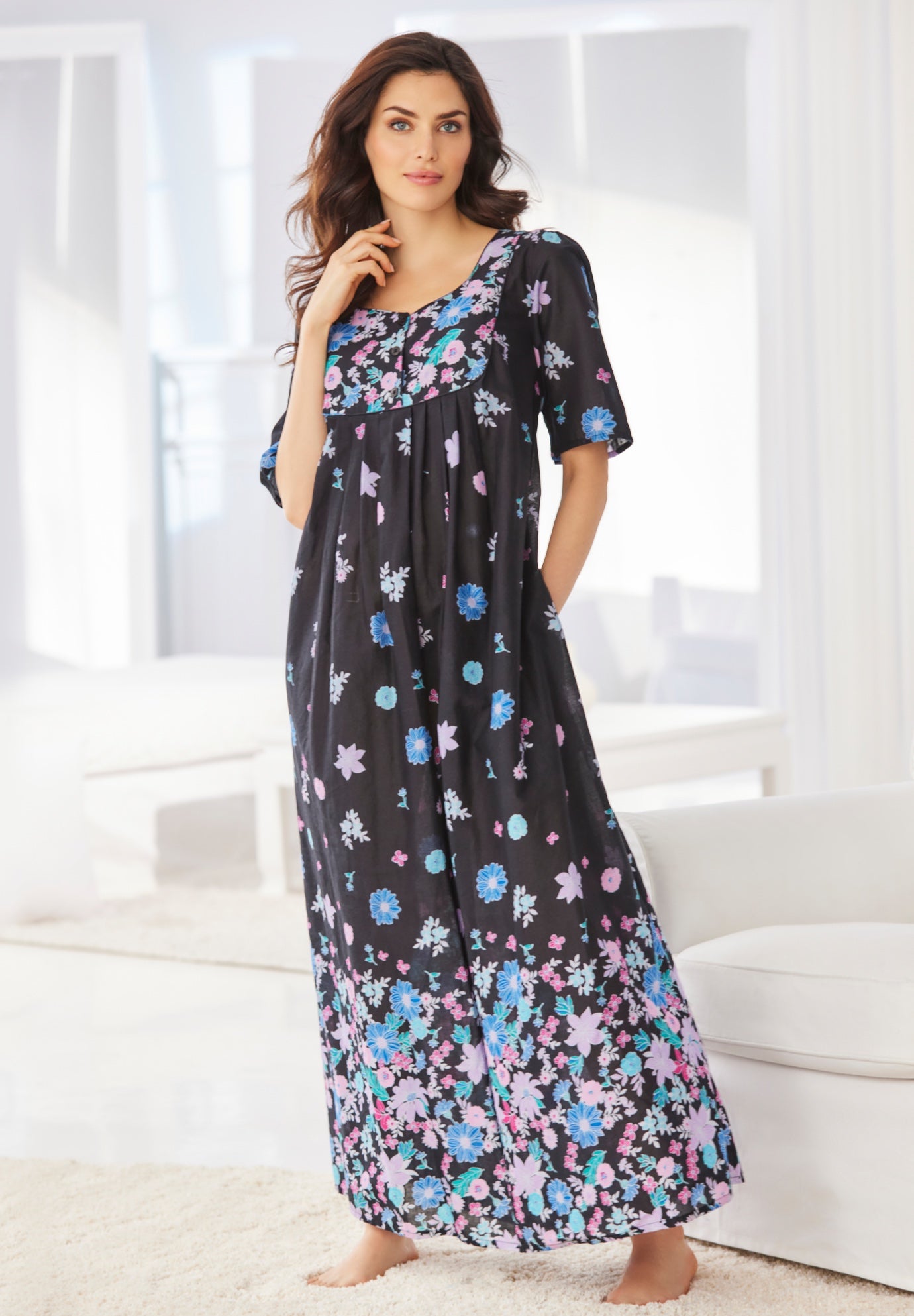 Bib-Front Short Sleeve Maxi Lounger image number 0