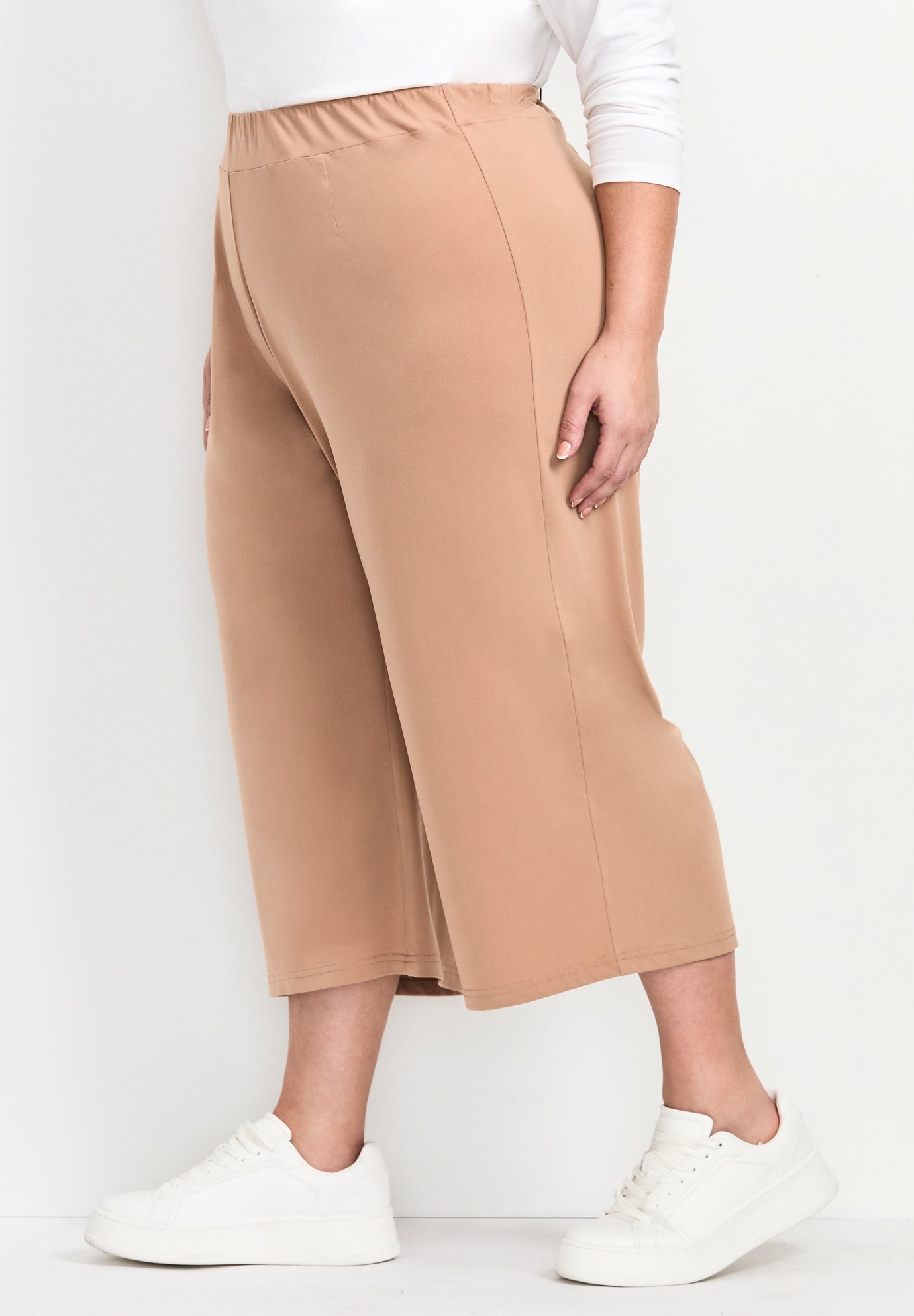 Audrey Crop Pant image number 2