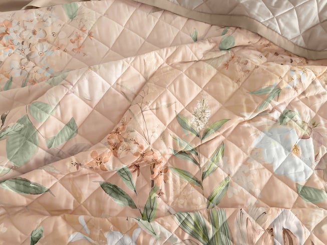 Franchine Quilt Set image number 4