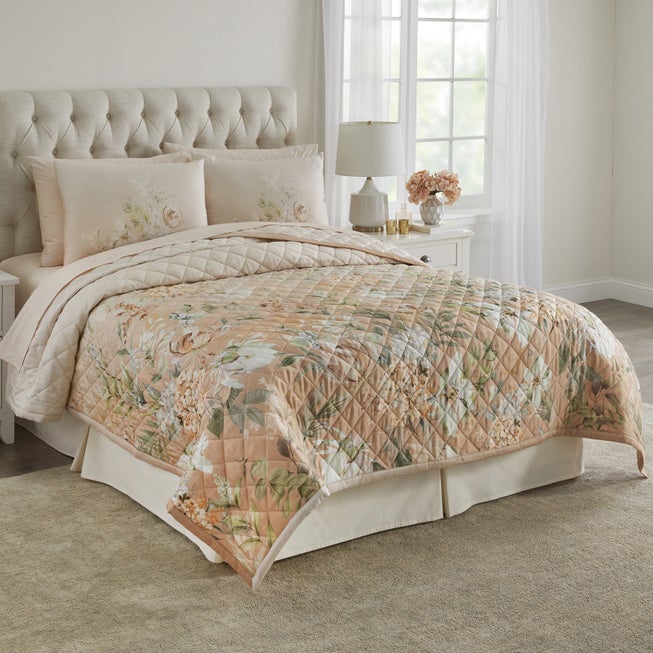 Franchine Quilt Set image number 0